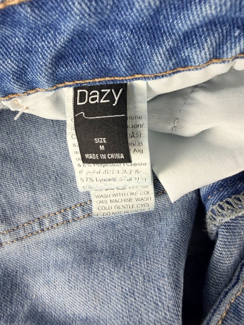Dazy Denim Shorts Women Size M High Rise Cuffed Blue Casual Summer Jean Shorts - Picture 4 of 13